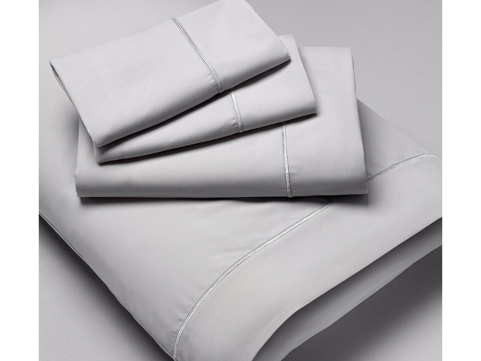 PureCare Standard Luxury Microfiber Wrinkle Resistant Pillowcase Set | Dove Gray