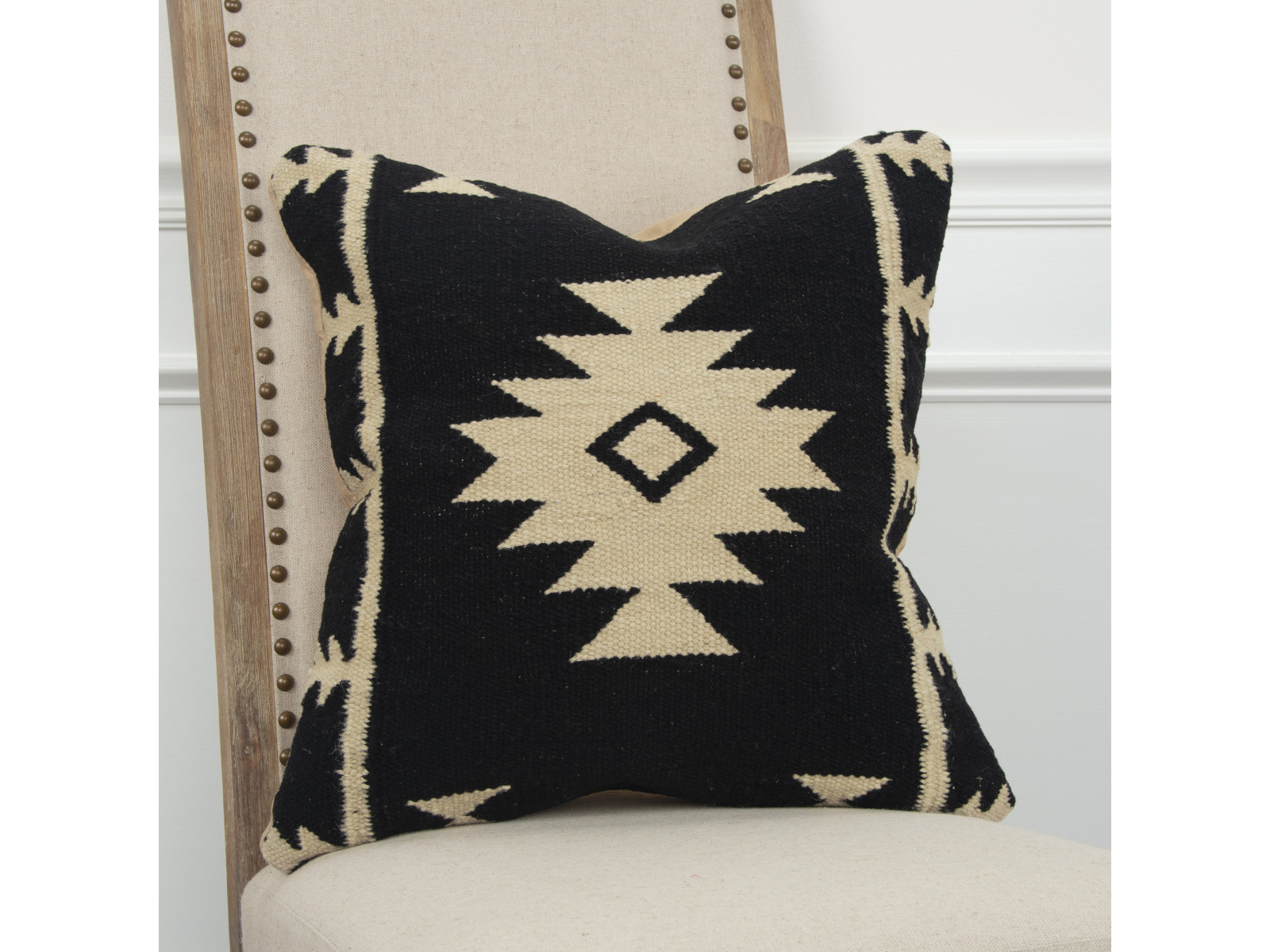 Rizzy Home Southwest Iconic Woven Wool Pillow | Black