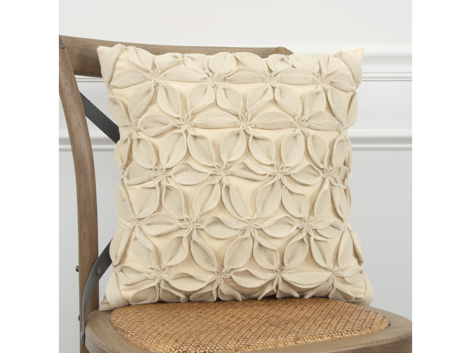 Rizzy Home Wool Felt Petal Design Pillow | Natural