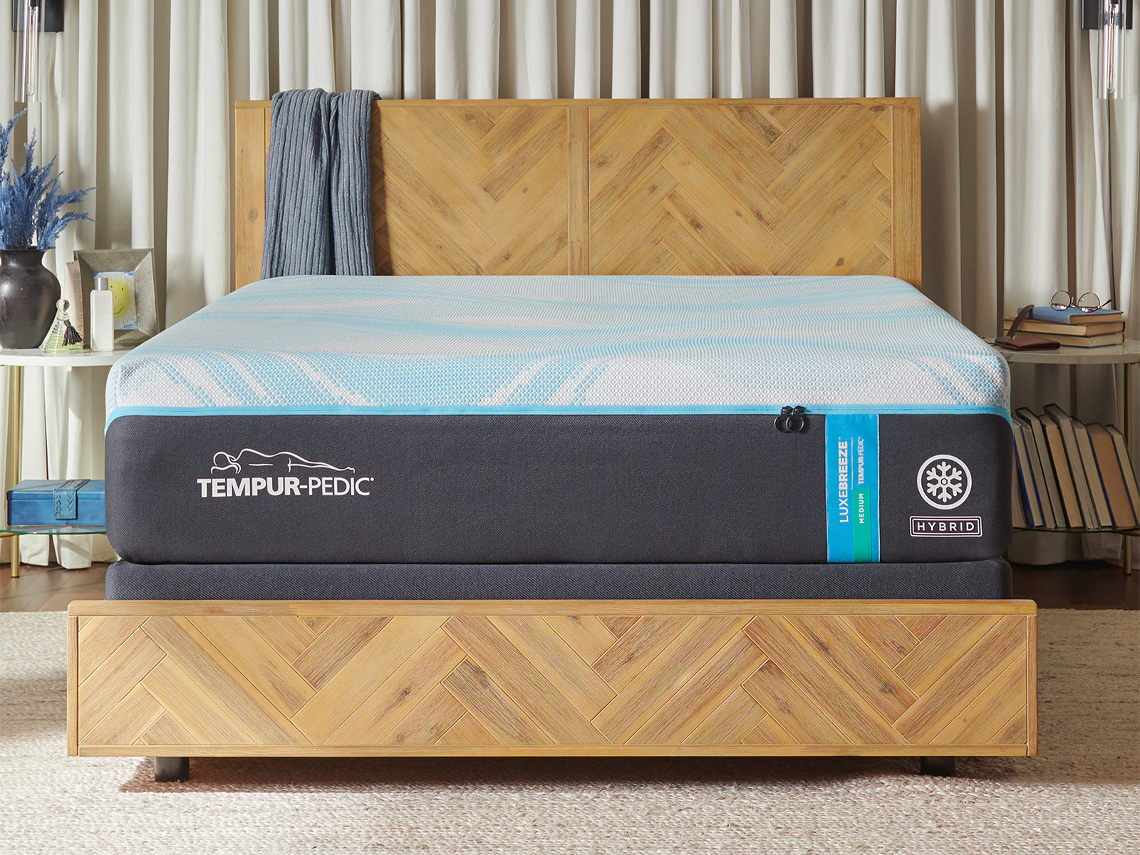 TEMPUR-LuxeBreeze Medium Hybrid 13" Mattress