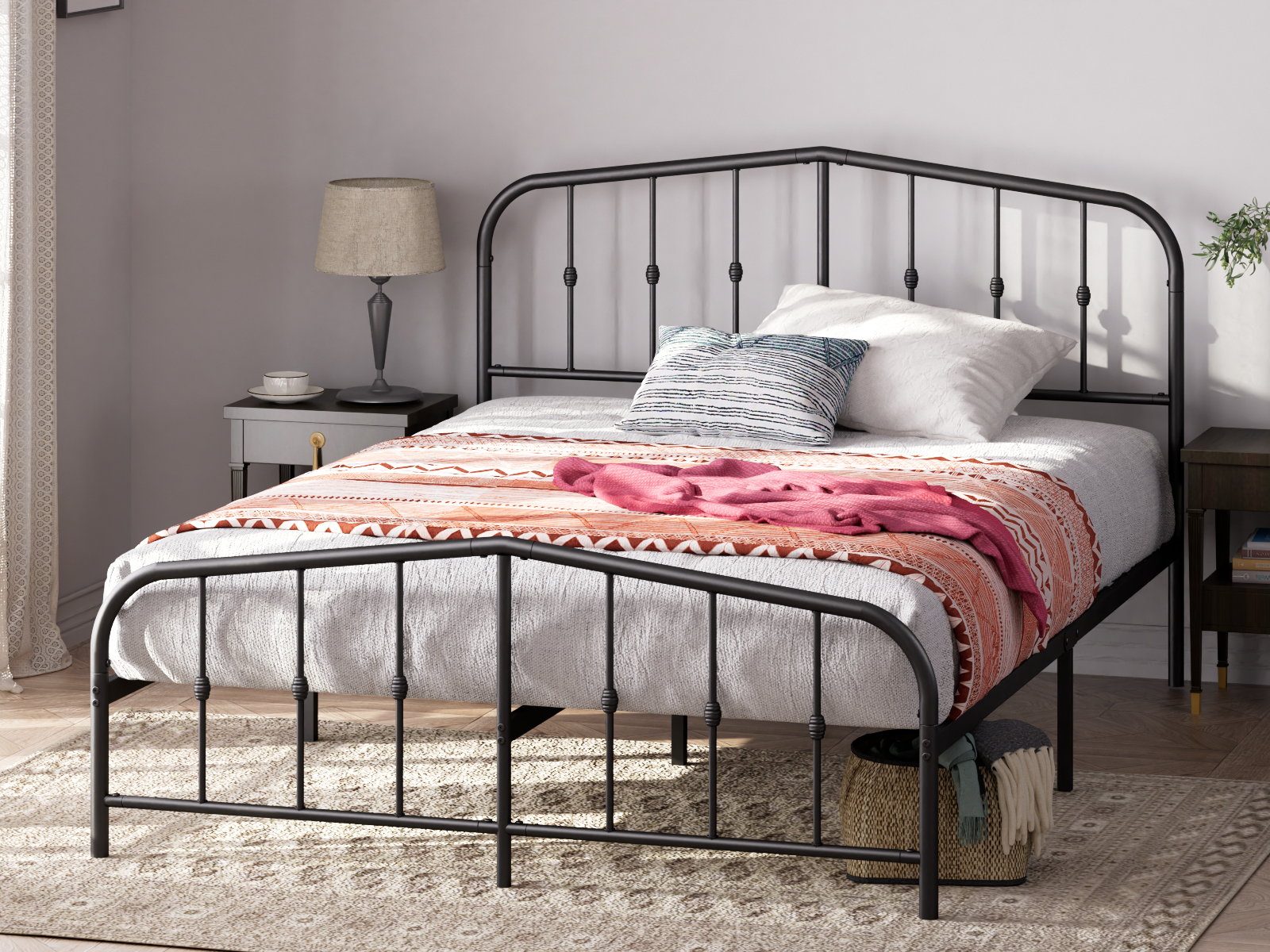  Traditional Metal Platform Bed With Headboard