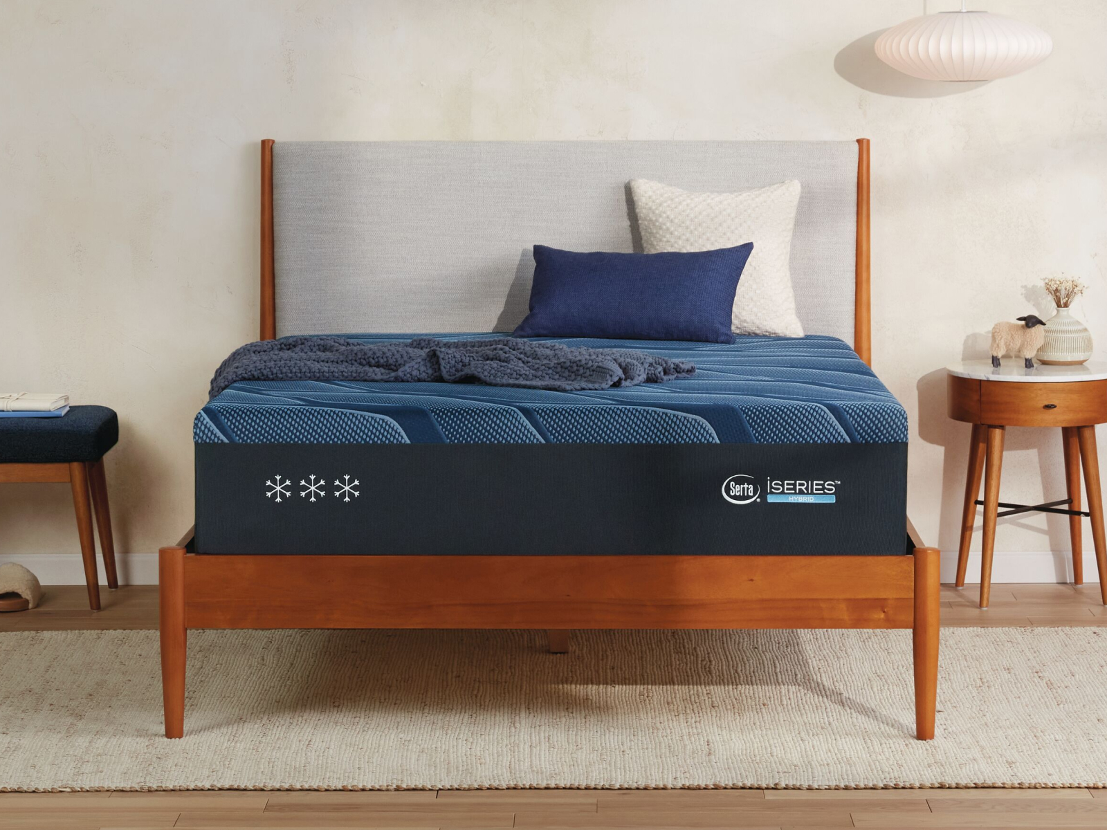 iSeries 2.0 Hybrid 3000 13.5" Medium Mattress