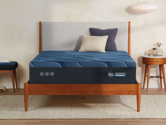 iSeries 2.0 Hybrid 3000 13.5" Plush Mattress