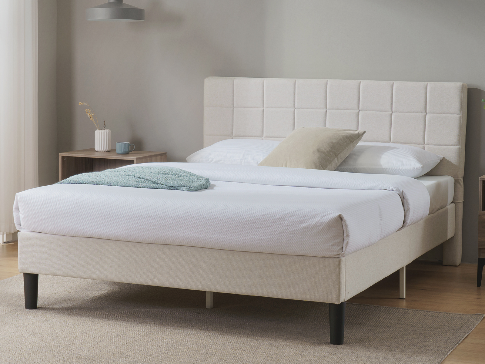 Signature Upholstered Grid Platform Bed