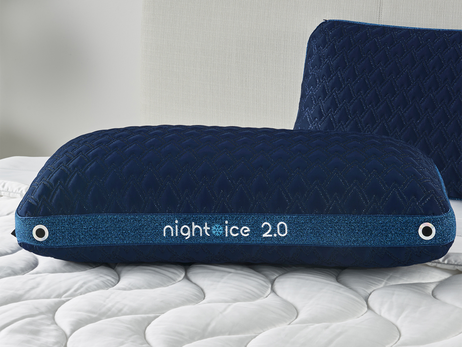 Bedgear Night Ice Performance Pillow | Medium | Standard Queen