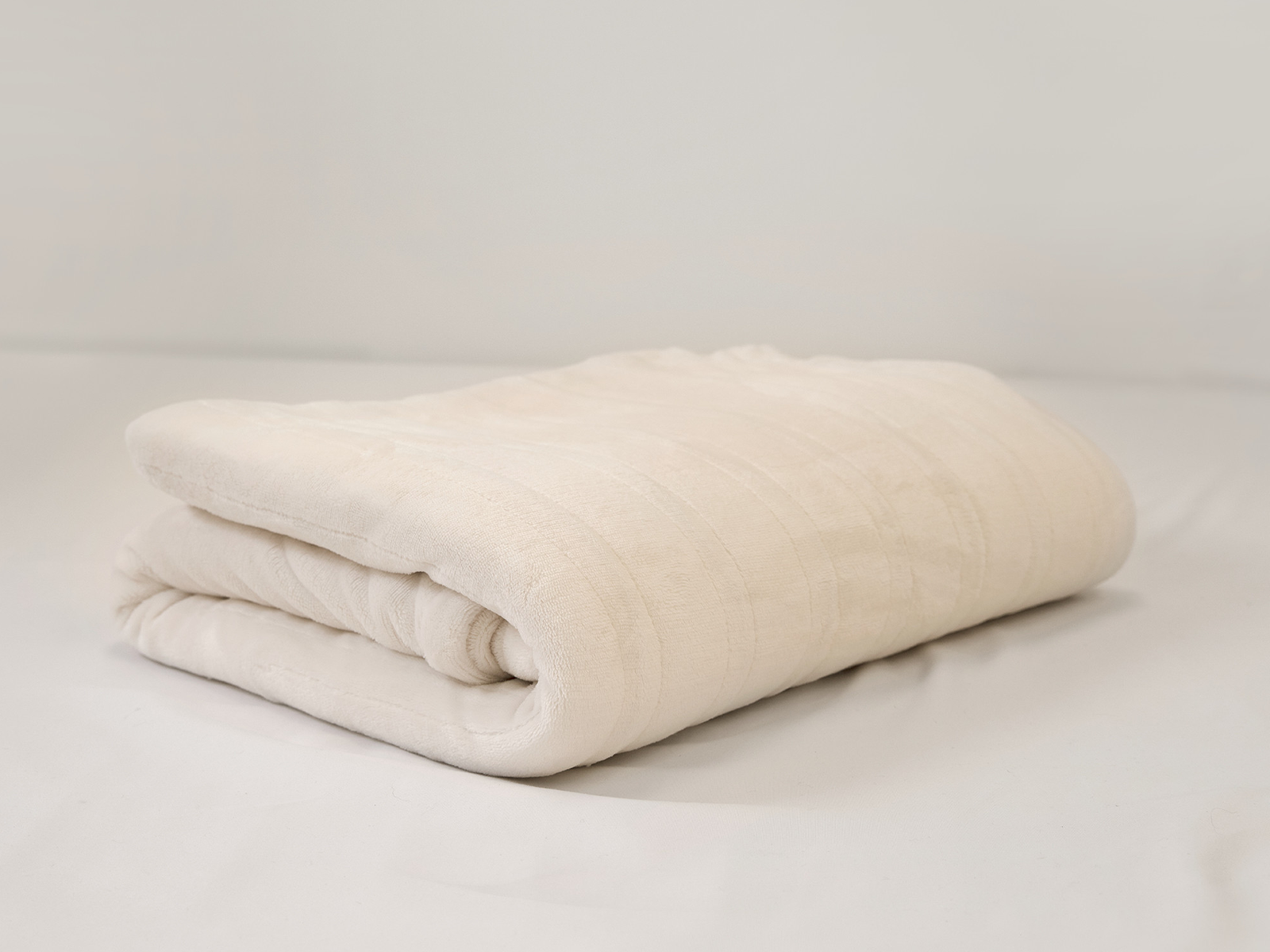 Sensorpedic Twin Warming Blanket | Ivory