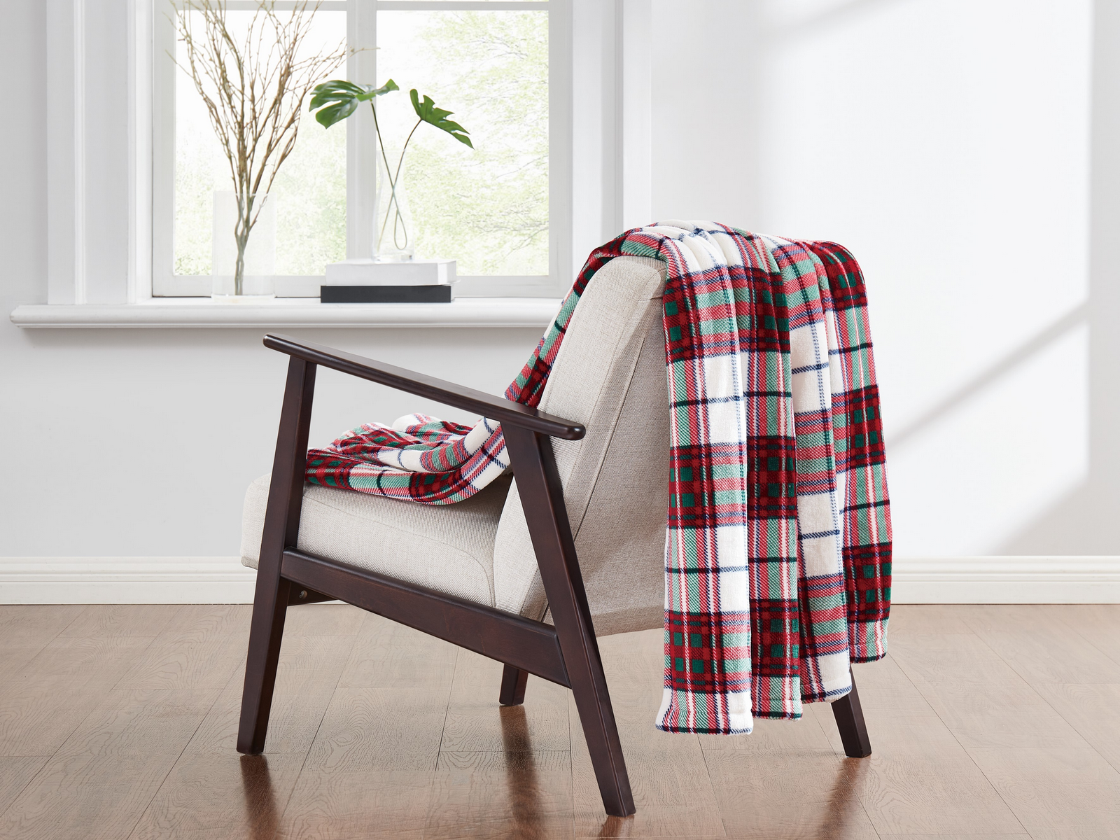 Truly Soft Cuddle Warmth Marlon Plaid Throw