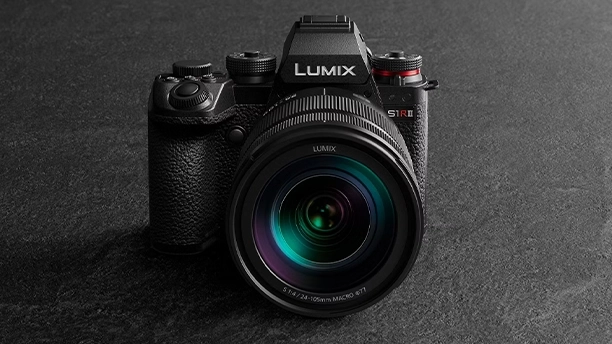 Watch "Backup Recording on the Panasonic S1R Mark II" on Henry's YouTube