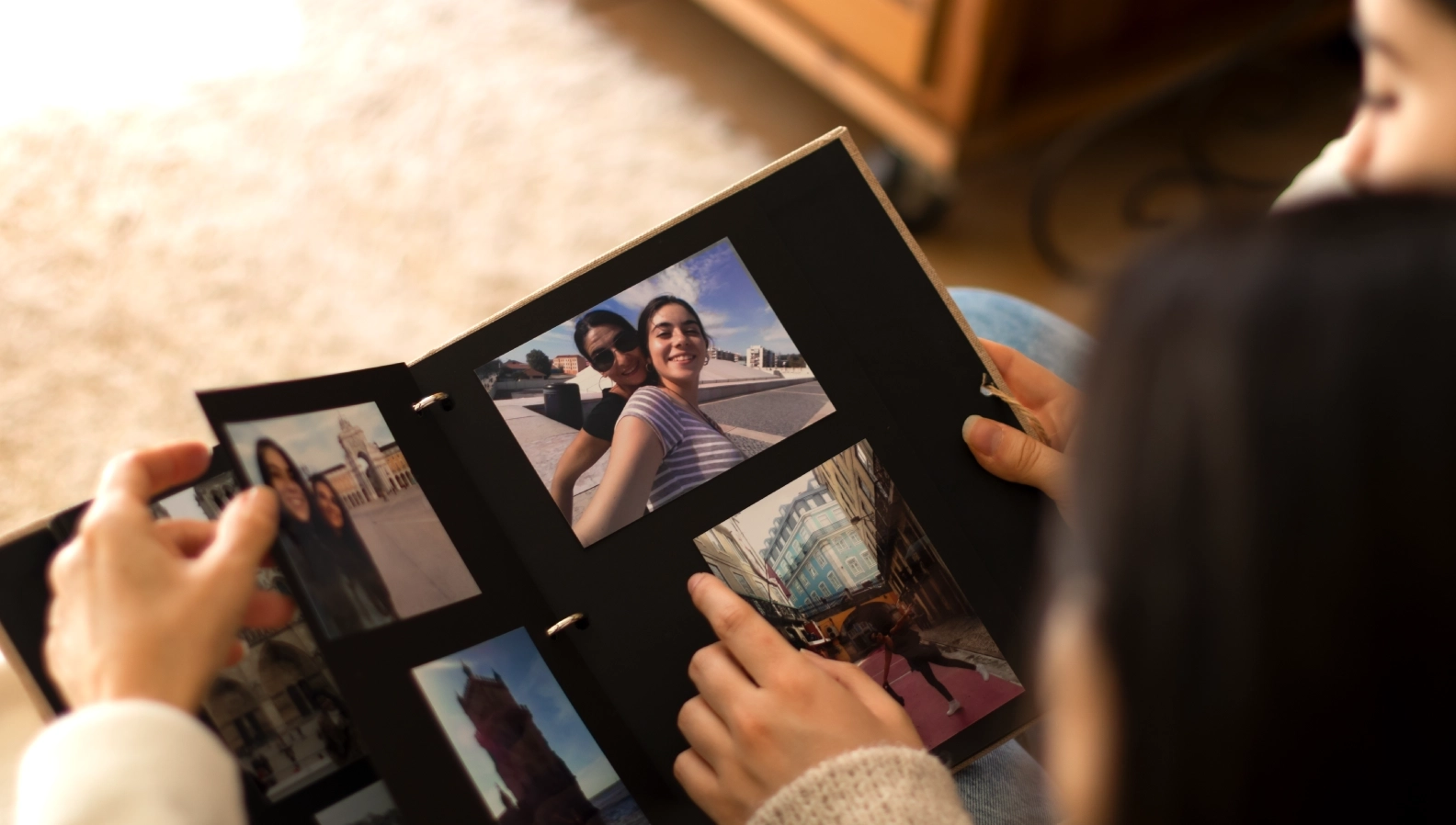 Get student discounts on photo printing from Henry's Photo Centre