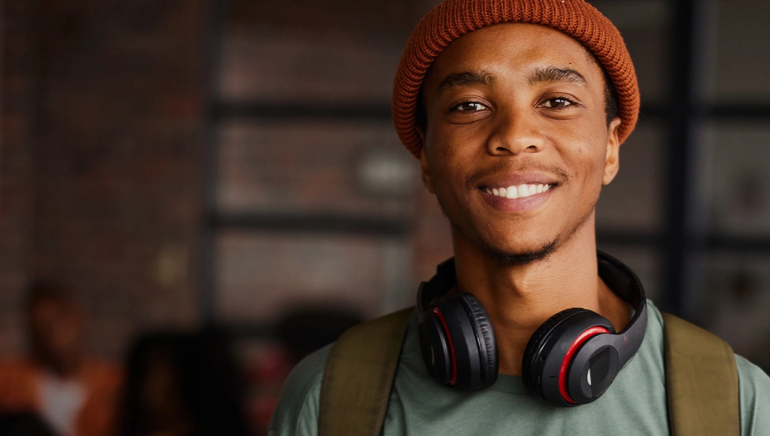 Learn more about student pricing at Henry's