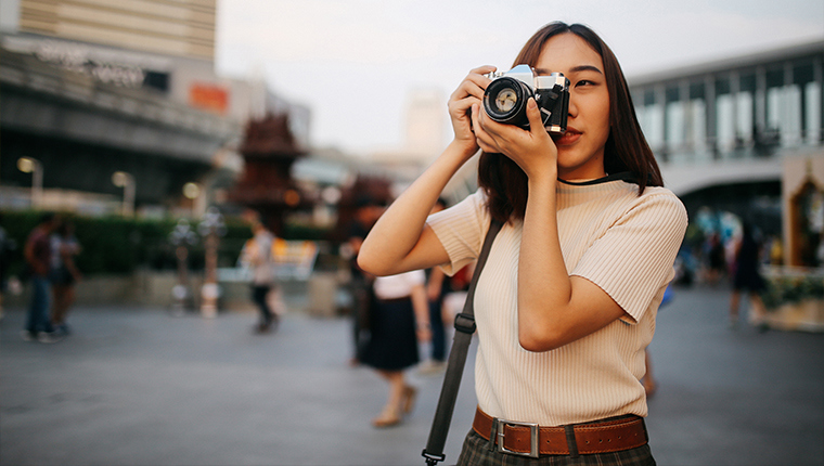 Read "How to Find the Right Camera for Great Street Shooting" on Henry's Blog