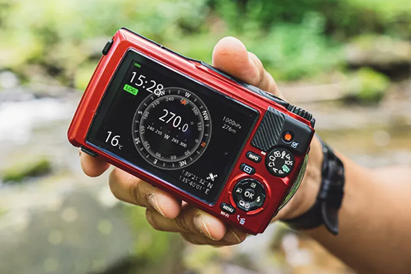 OM SYSTEM Tough TG-7 Camera Black | Henry's