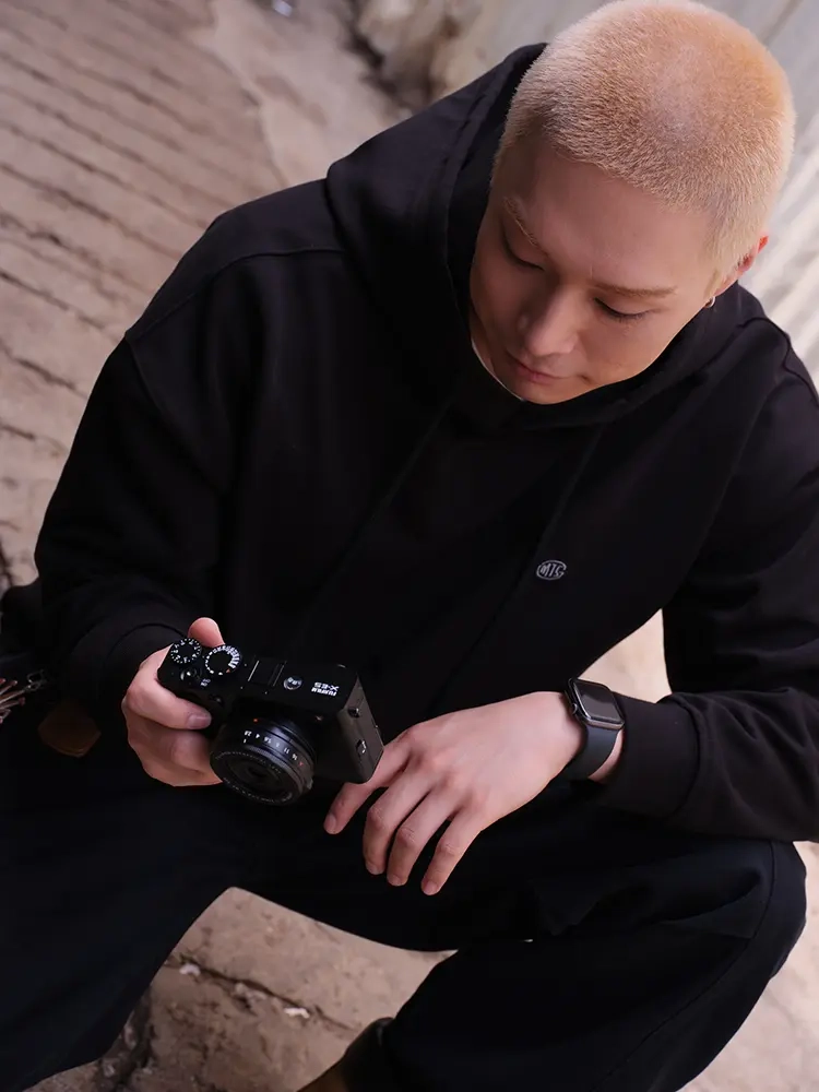 Fujifilm X-E5 Lifestyle Image