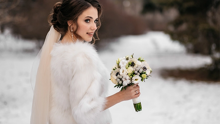 bride at a winter wedding