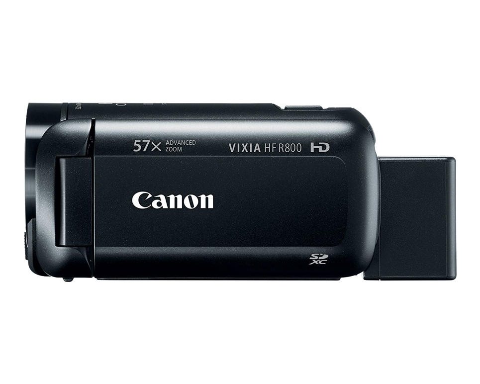 Canon Vixia HF R800 Camcorder Bundle CS + 8GB SD