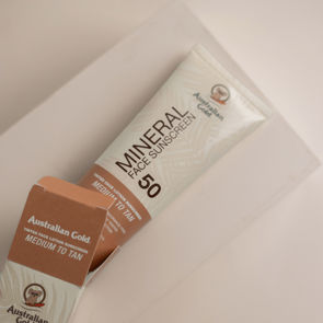 Australian Gold Mineral Tinted Face SPF 50 Medium to Tan 2.5 fl oz