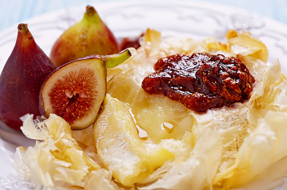 Baked brie with figs recipe