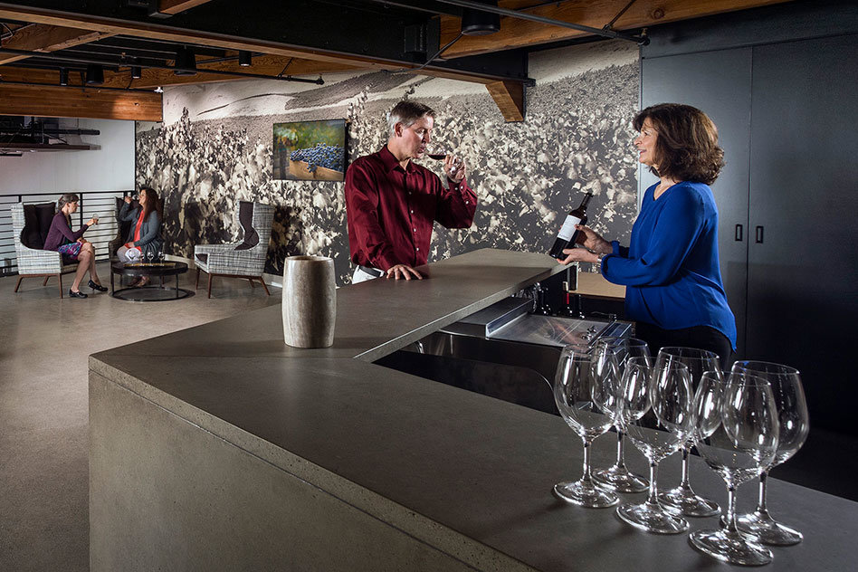 Vintage Reserve Club Room