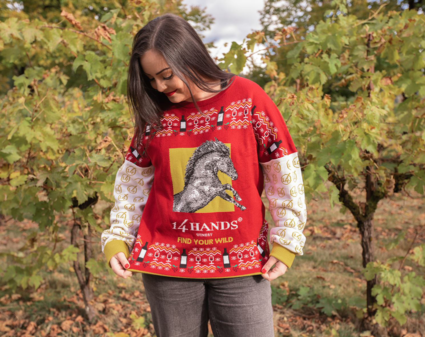 Holiday Sweater Size M 14 Hands Winery