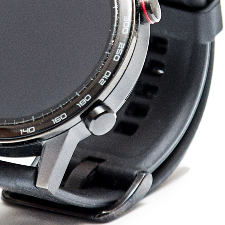 ساعة من Diannis