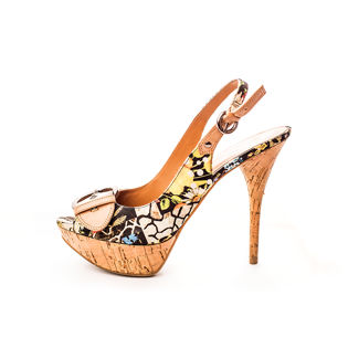 Belted-toe Floral Platform Pumps