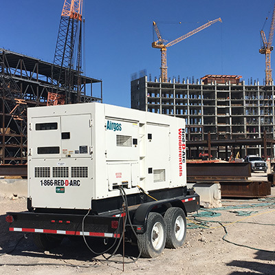 Équipement de production d'électricité sur un chantier de construction