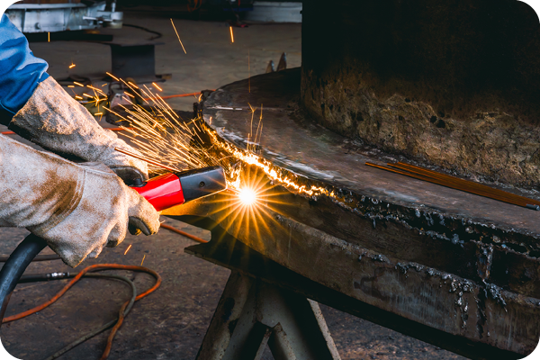 Carbon arc gouging demonstration